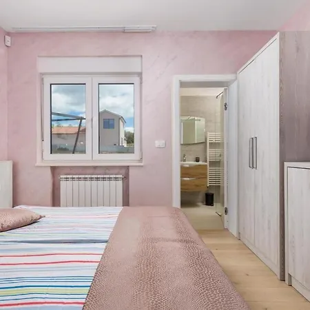 Jessica **** *